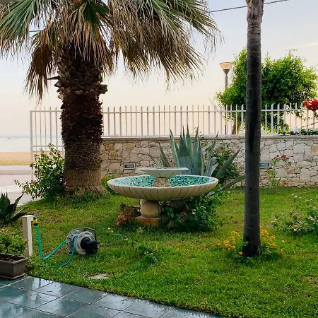 Salentoguests Villetta Sulla Spiaggia Porto Cesareo Exterior photo